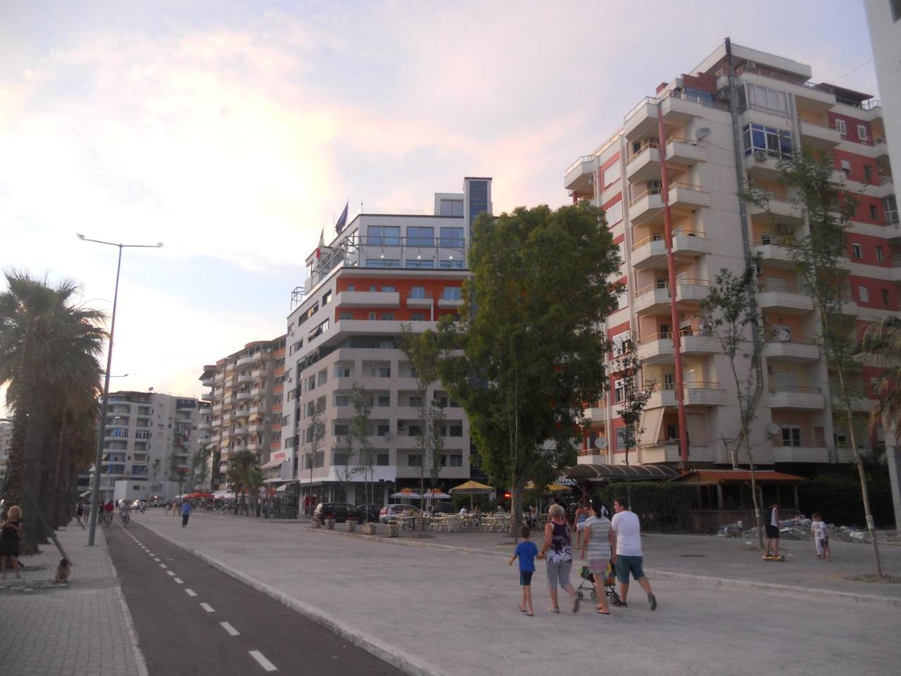 Sea View Apartment Onorato 1 Vlora Kültér fotó